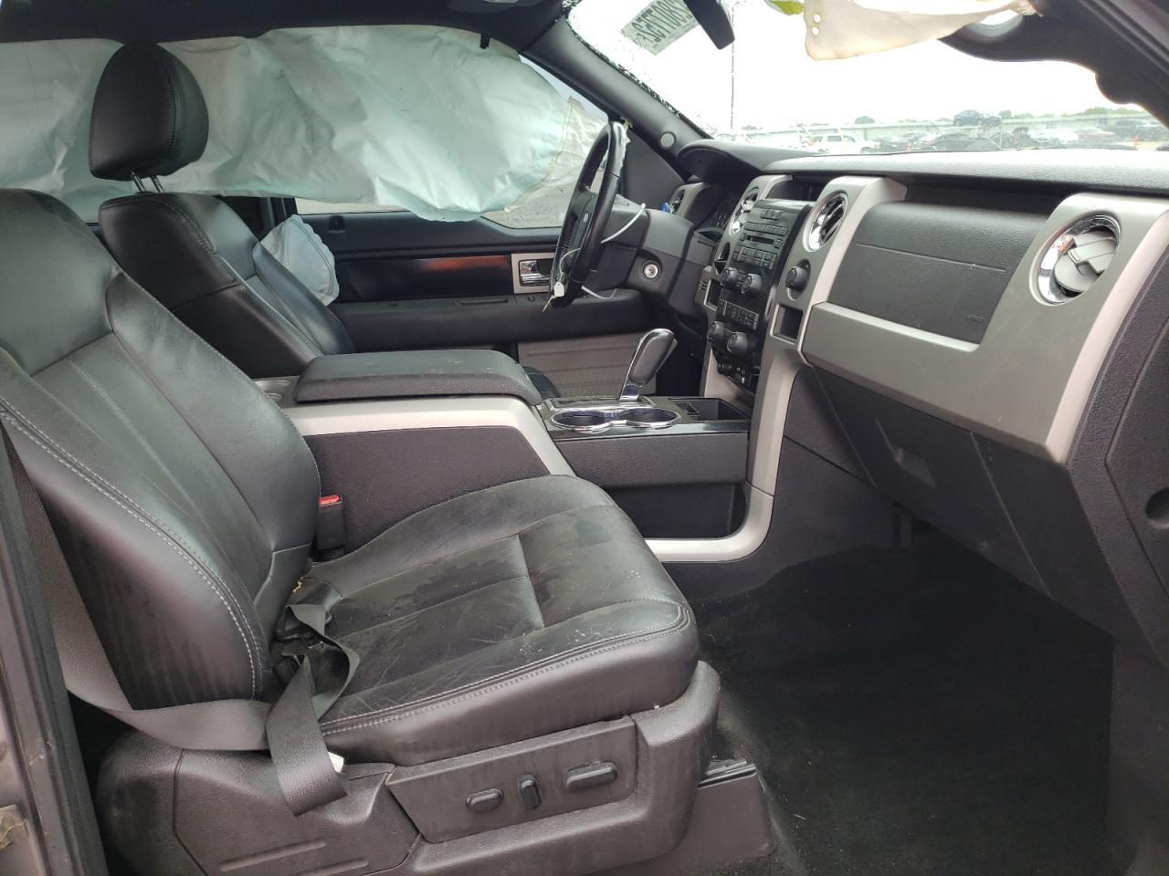 Photo 5 from auction – 2011 FORD F150 SUPER with VIN 1FTFW1CF4BKD17205