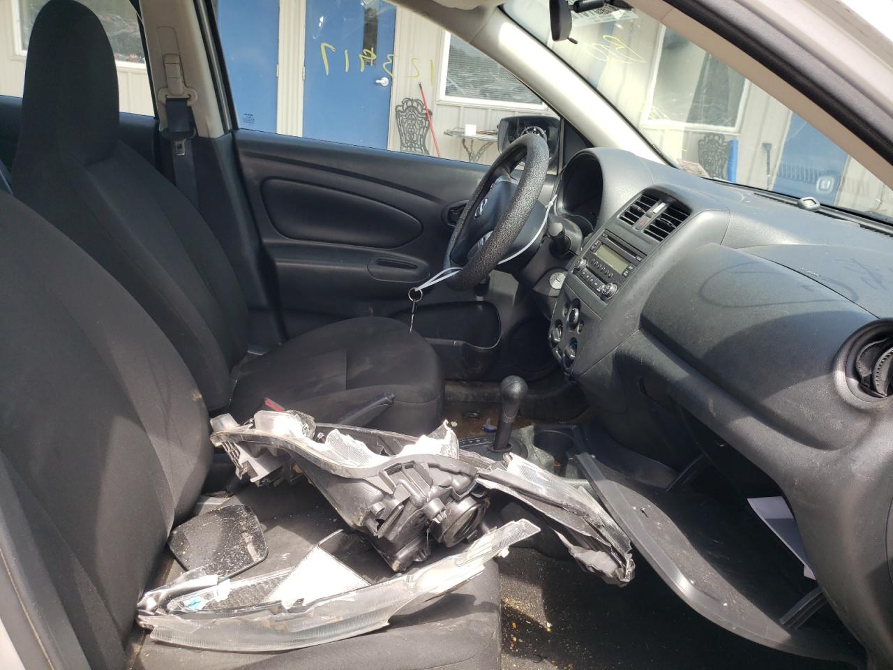 Photo 5 from auction – 2016 NISSAN VERSA S with VIN 3N1CN7AP5GL898601