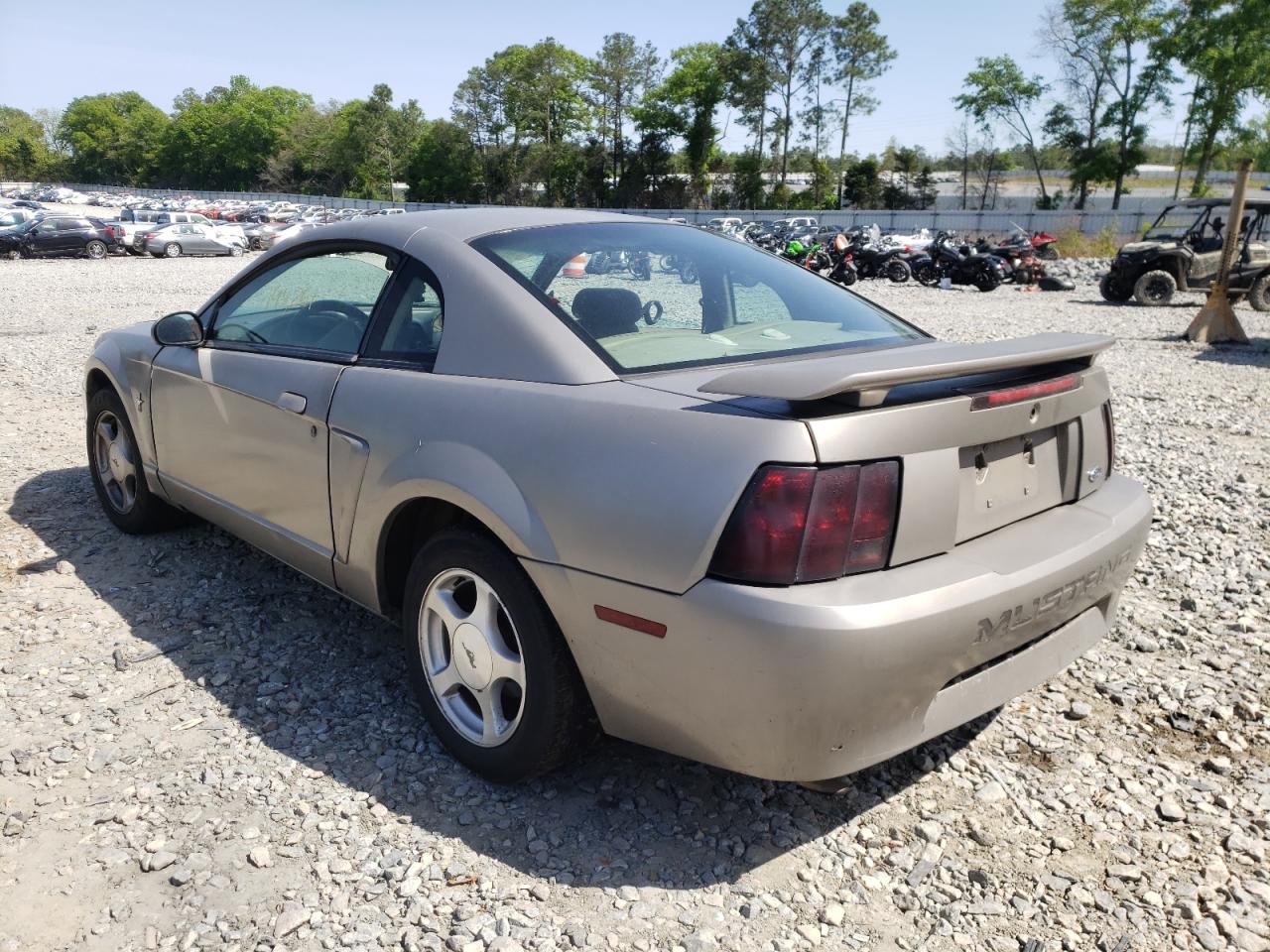 Photo 3 from auction – 2001 FORD MUSTANG with VIN 1FAFP40411F180948