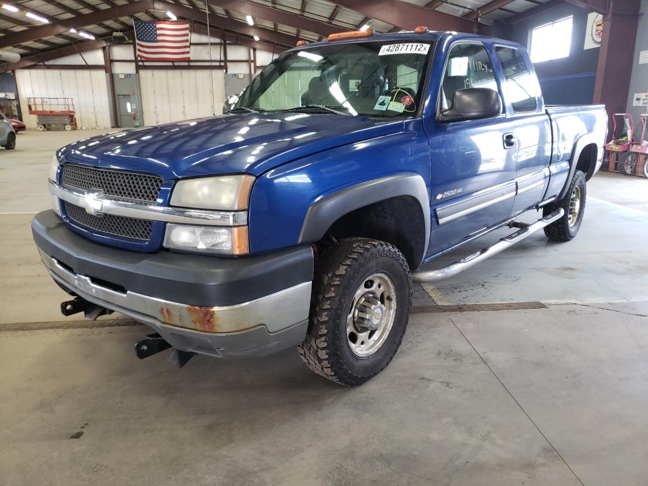 Photo 2 from auction – 2004 CHEVROLET SILVERADO with VIN 1GCHK29U44E279010