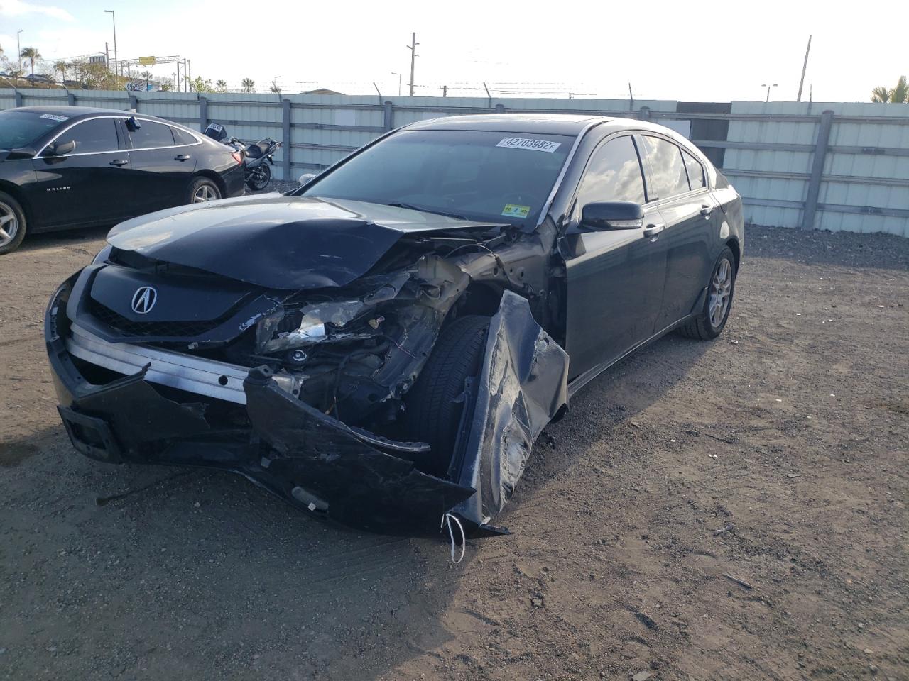 Photo 2 from auction – 2010 ACURA TL with VIN 19UUA8F2XAA023756