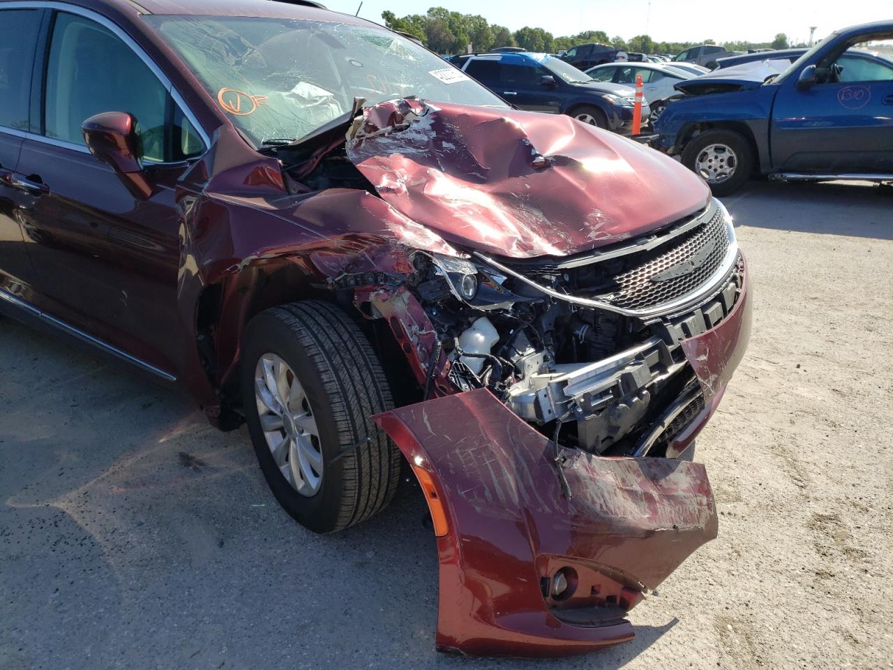 صورة رقم 9 من المزاد - 2018 CHRYSLER PACIFICA T مع VIN 2C4RC1BG0JR120743
