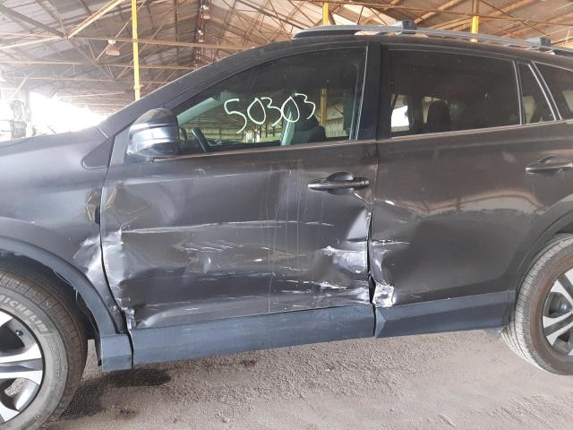 Photo 9 from auction – 2017 TOYOTA RAV4 LE with VIN JTMZFREV4HJ111865