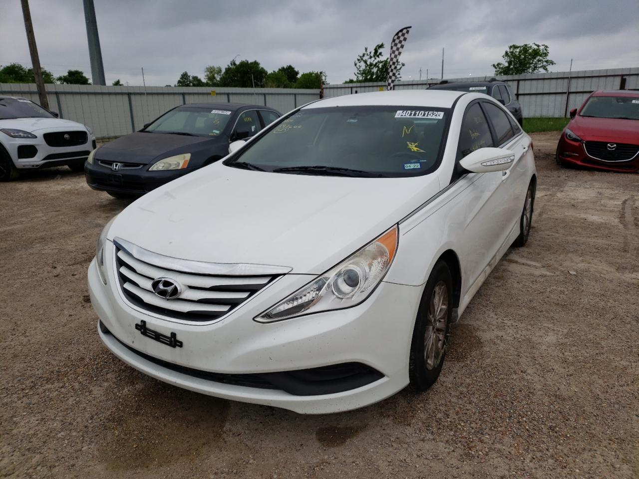Photo 2 from auction – 2014 HYUNDAI SONATA GLS with VIN 5NPEB4ACXEH897662