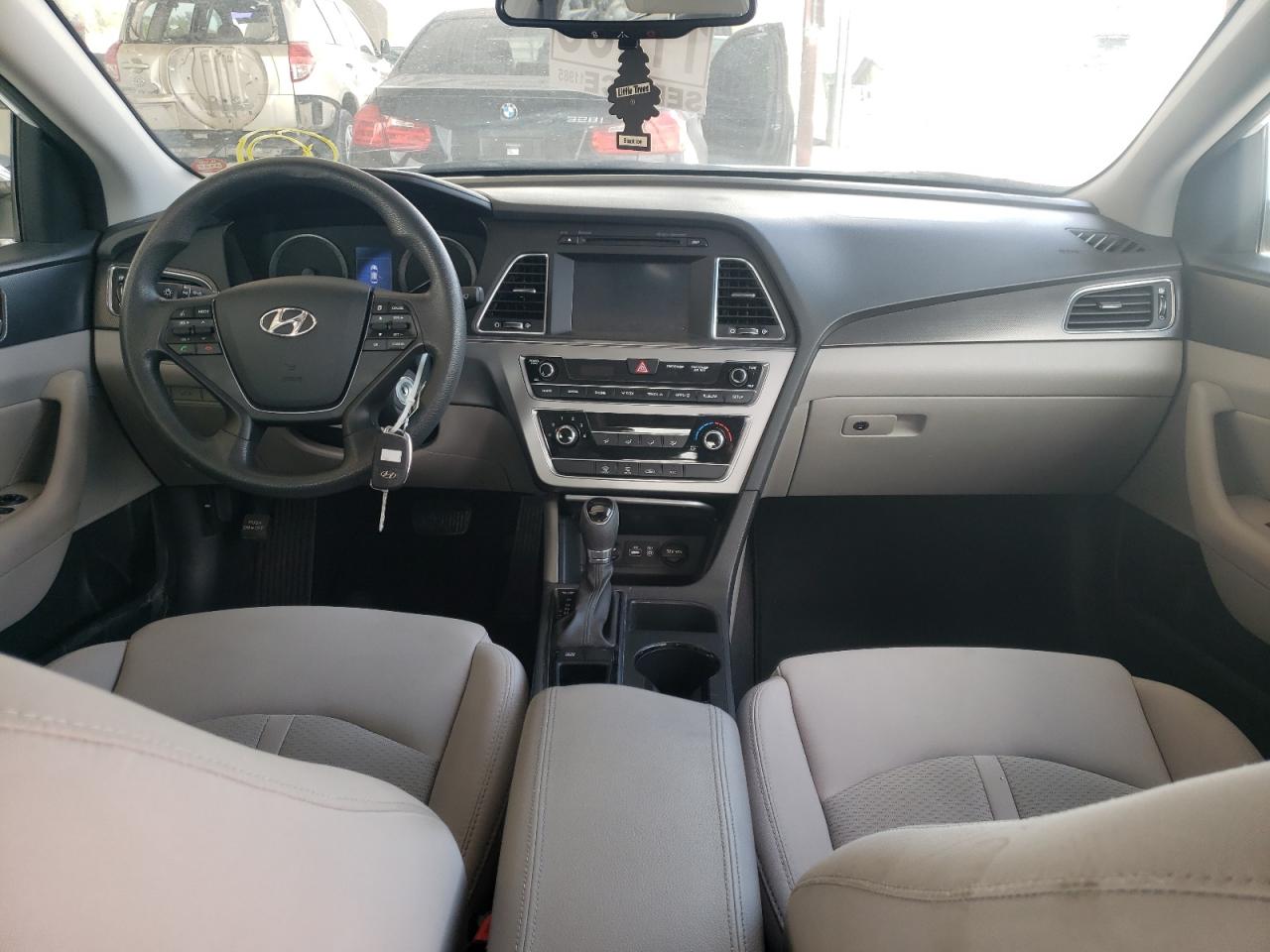 Photo 9 from auction – 2016 HYUNDAI SONATA SPO with VIN 5NPE34AF5GH278364