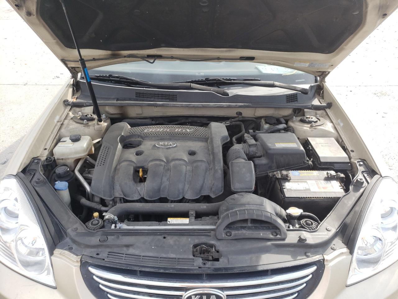 Photo 7 from auction – 2008 KIA OPTIMA LX with VIN KNAGE123485242623