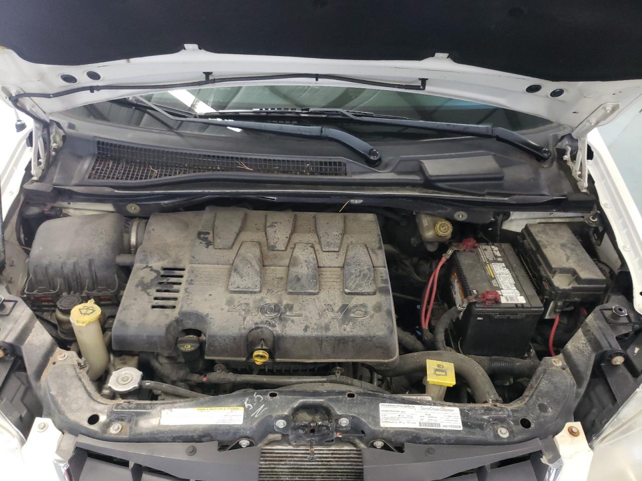 Photo 7 from auction – 2008 CHRYSLER TOWN & COU with VIN 2A8HR64X08R782927
