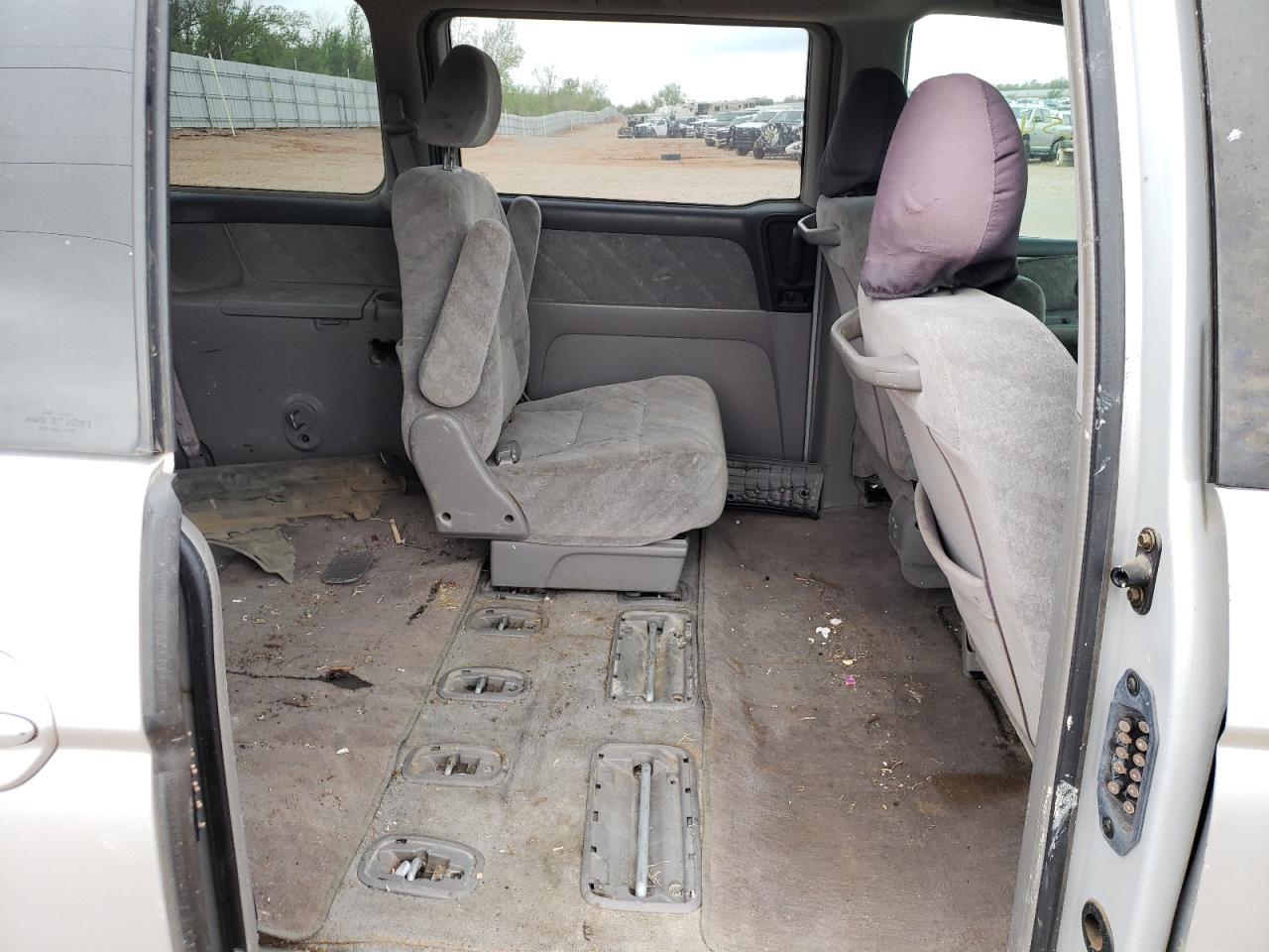 Photo 6 from auction – 2003 HONDA ODYSSEY EX with VIN 5FNRL18683B030981