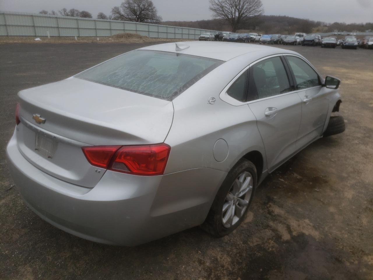 Photo 4 from auction – 2017 CHEVROLET IMPALA LT with VIN 1G1105SA5HU156068