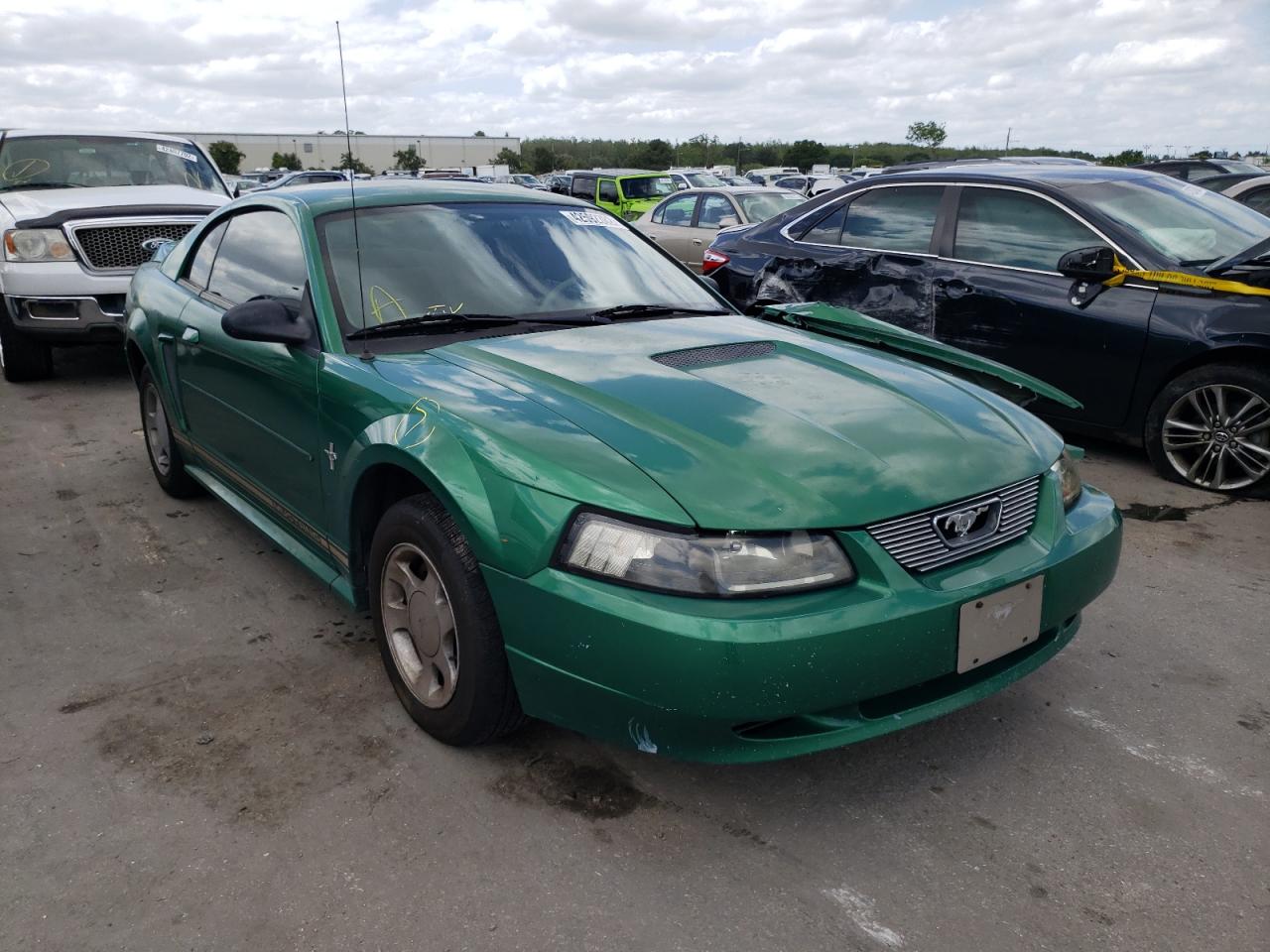 FORD MUSTANG 2000 with VIN 1FAFP4045YF155111 - Photo from auction