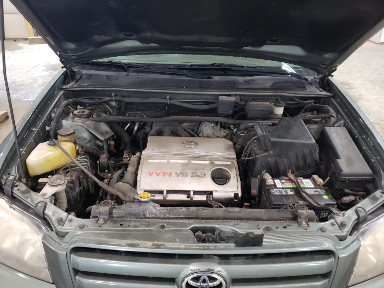 Photo 7 from auction – 2004 TOYOTA HIGHLANDER with VIN JTEEP21A440028146