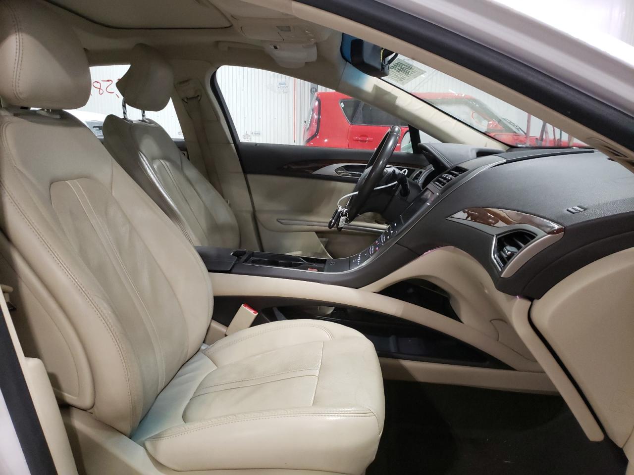 Photo 5 from auction – 2015 LINCOLN MKZ with VIN 3LN6L2G99FR602806