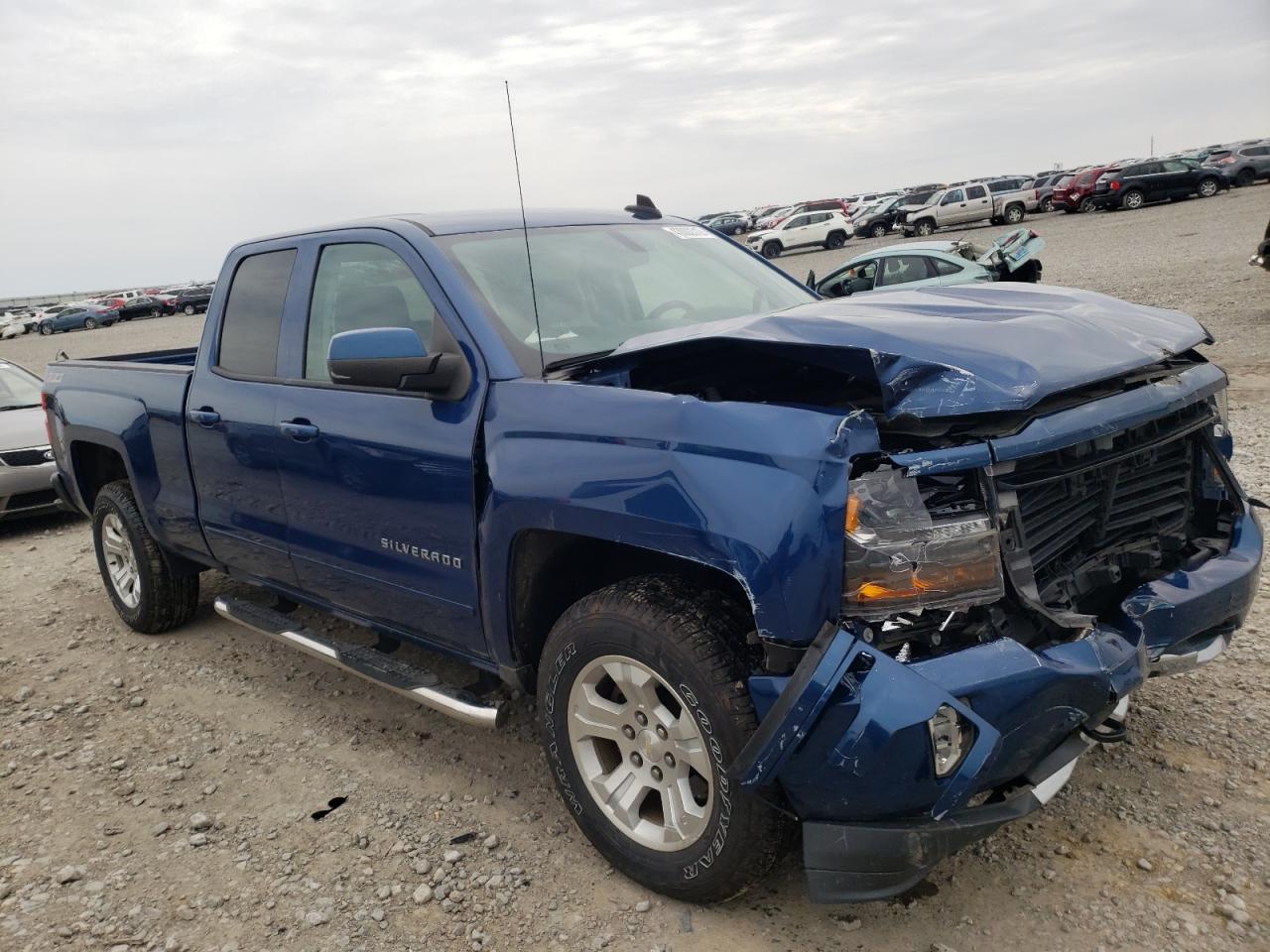 CHEVROLET SILVERADO 2017 with VIN 1GCVKREC4HZ186351 - Photo from auction