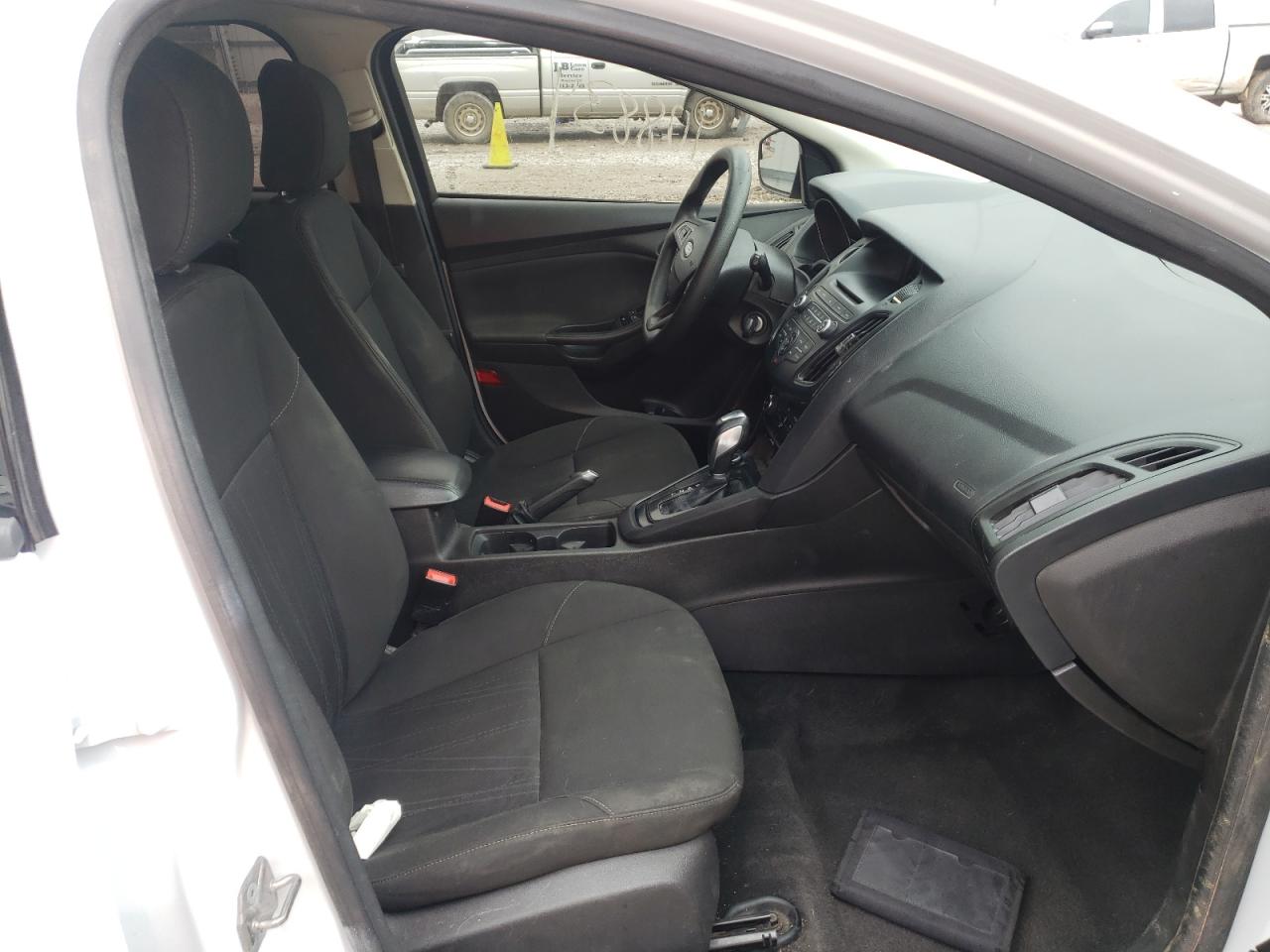 Photo 5 from auction – 2015 FORD FOCUS SE with VIN 1FADP3K20FL301751
