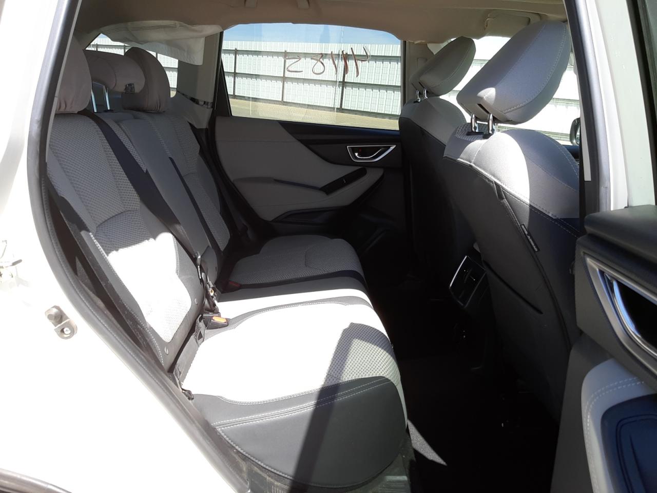 Photo 6 from auction – 2019 SUBARU FORESTER P with VIN JF2SKAEC4KH458660