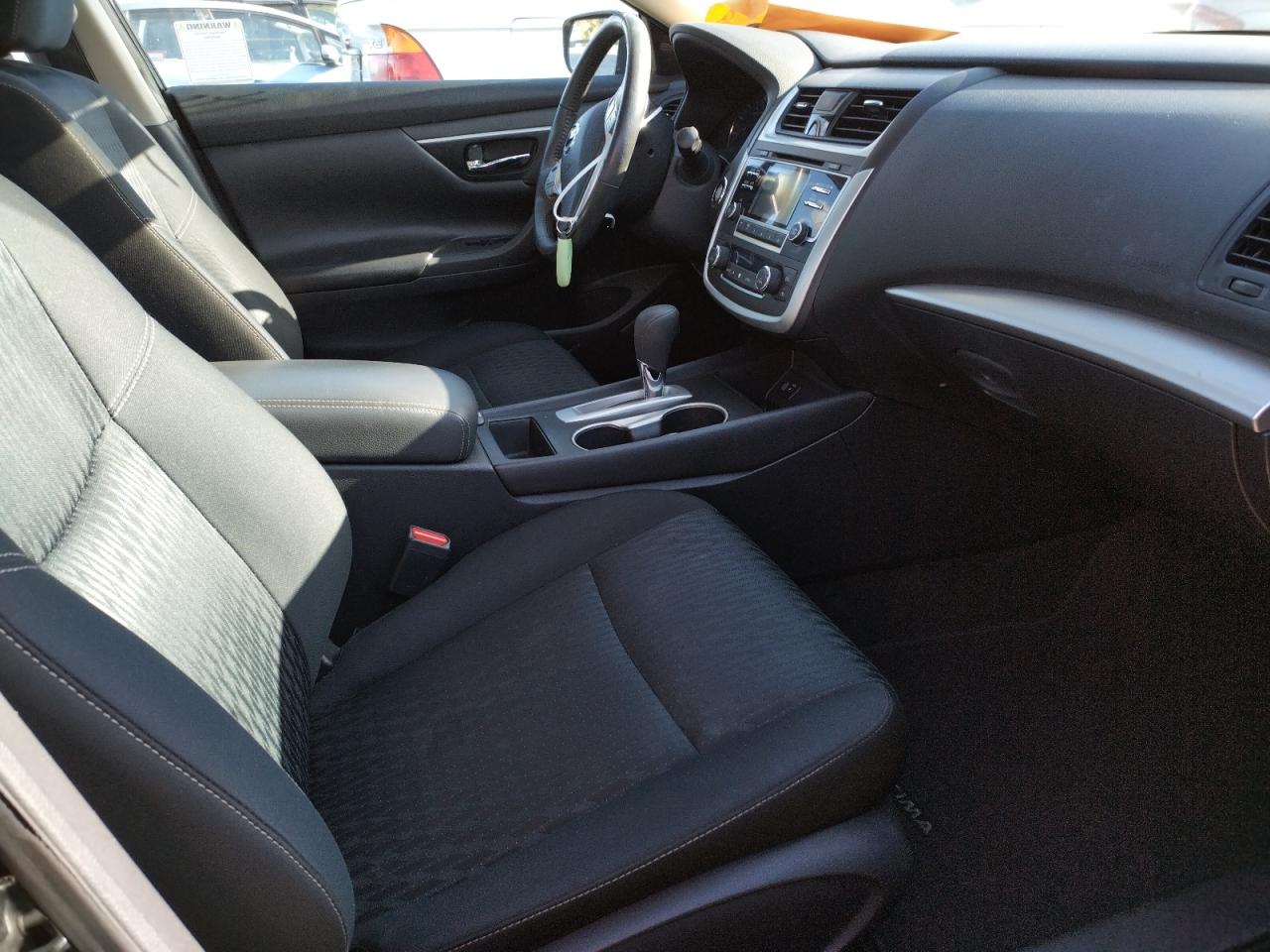Photo 18 from auction – 2017 NISSAN ALTIMA 2.5 with VIN 1N4AL3AP3HC235565
