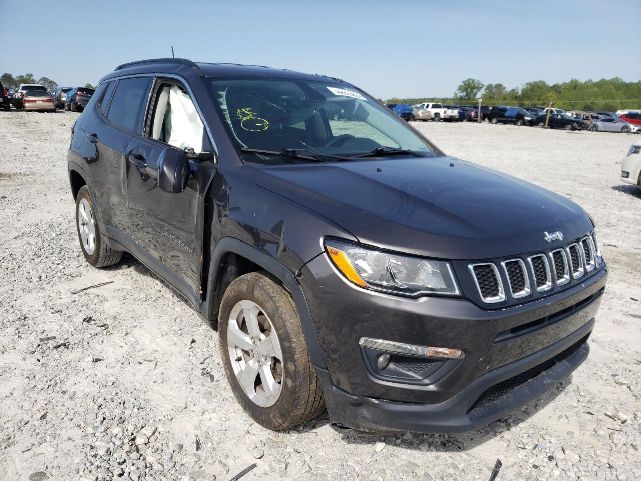 JEEP COMPASS LA 2017 with VIN 3C4NJCBB1HT652854 - Photo from auction