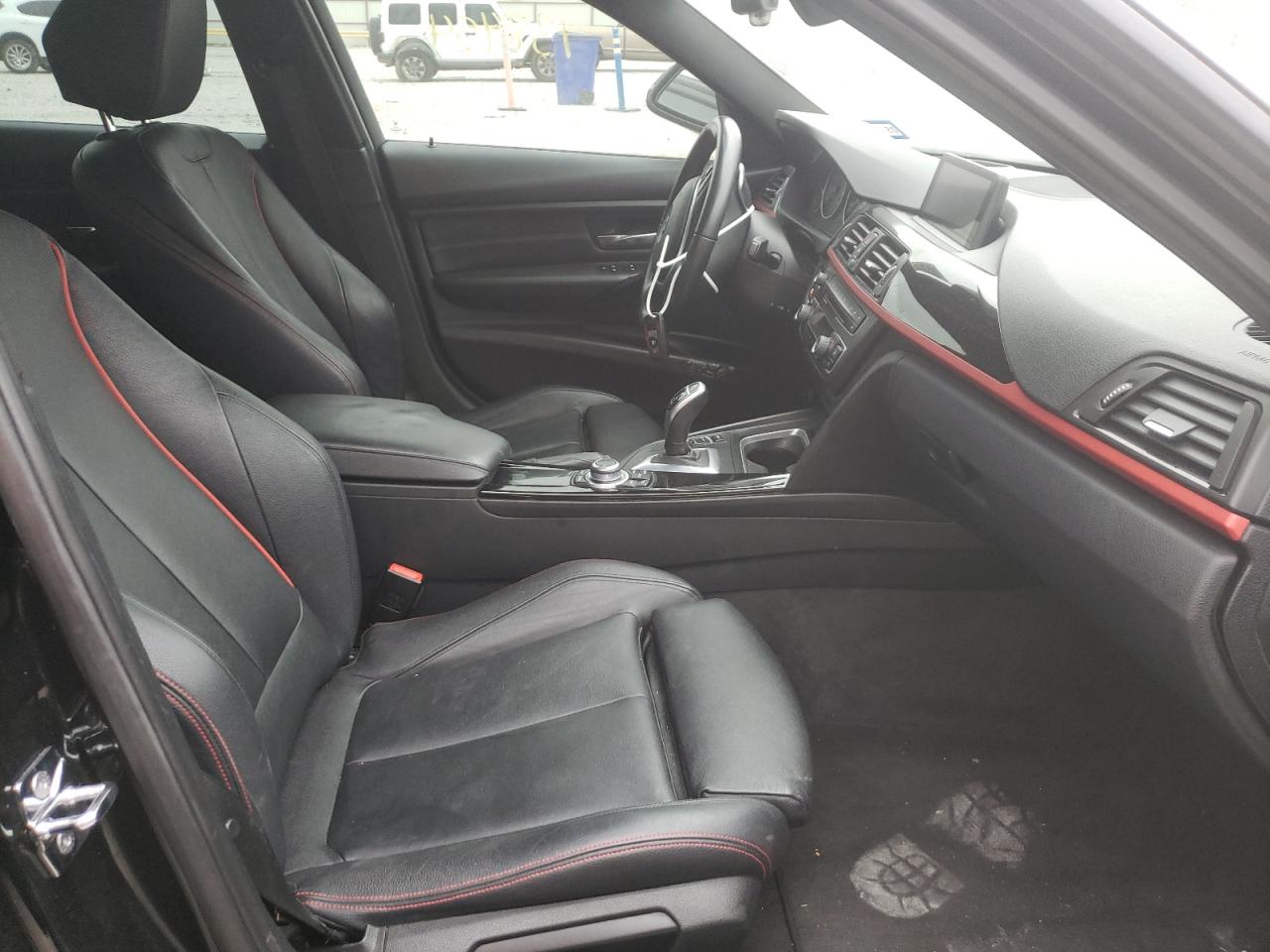 Zdjęcie 5 z aukcji – 2012 BMW 328 I SULE z VIN WBA3C1C55CF432759
