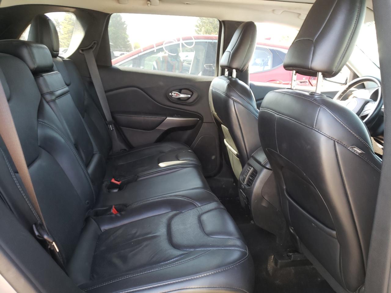 Photo 6 from auction – 2019 JEEP CHEROKEE L with VIN 1C4PJMDX7KD356449