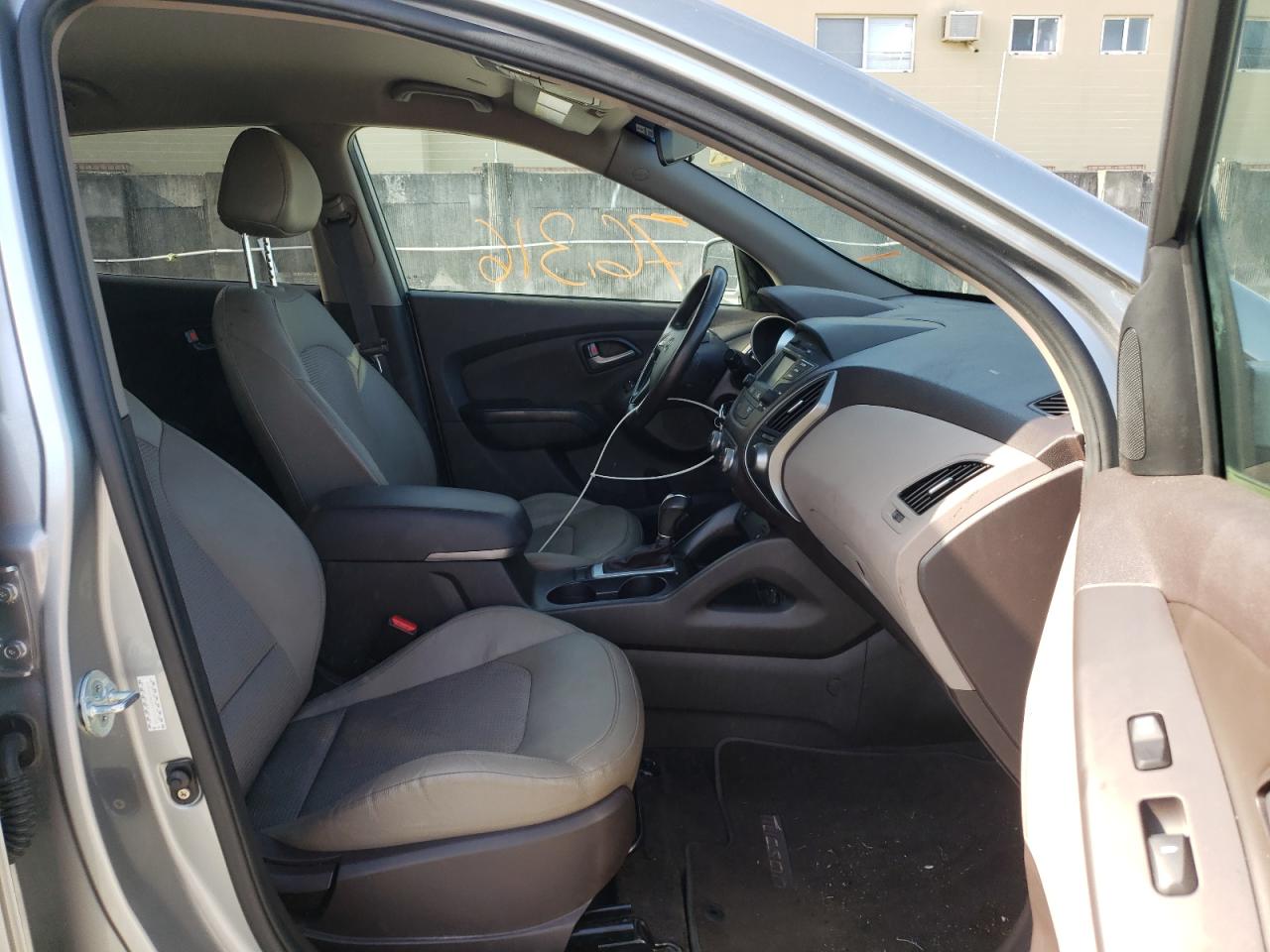 Photo 5 from auction – 2015 HYUNDAI TUCSON LIM with VIN KM8JUCAG6FU112790