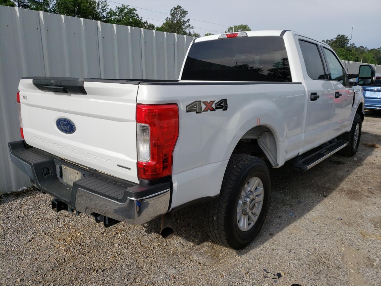 Photo 4 from auction – 2017 FORD F250 SUPER with VIN 1FT7W2B64HEE48718