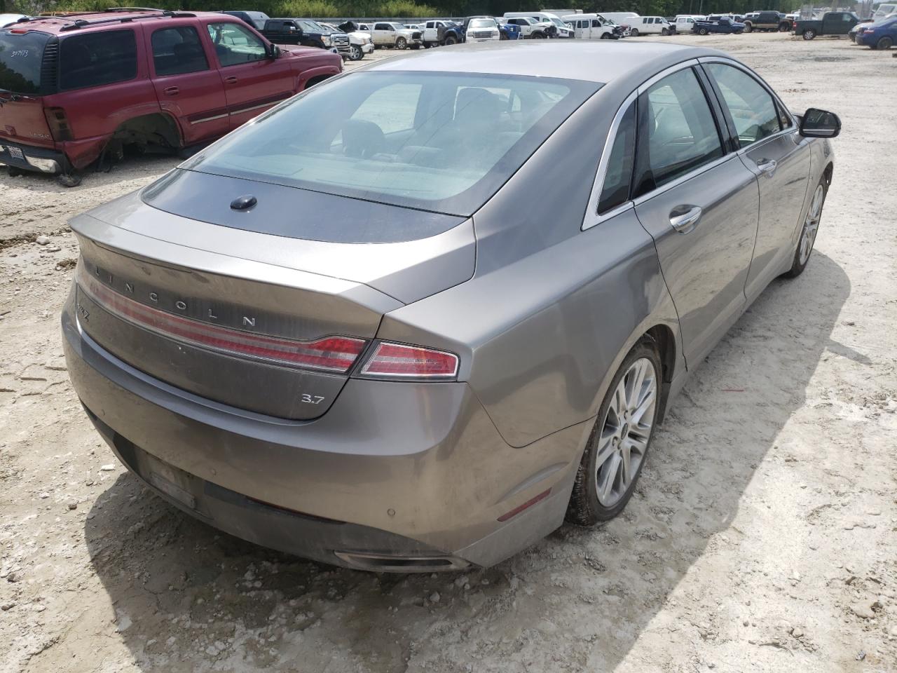 Photo 4 from auction – 2015 LINCOLN MKZ with VIN 3LN6L2GK3FR619829