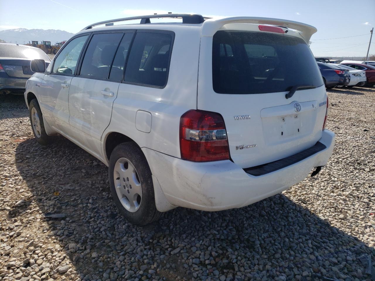 Photo 3 from auction – 2004 TOYOTA HIGHLANDER with VIN JTEEP21A640020355