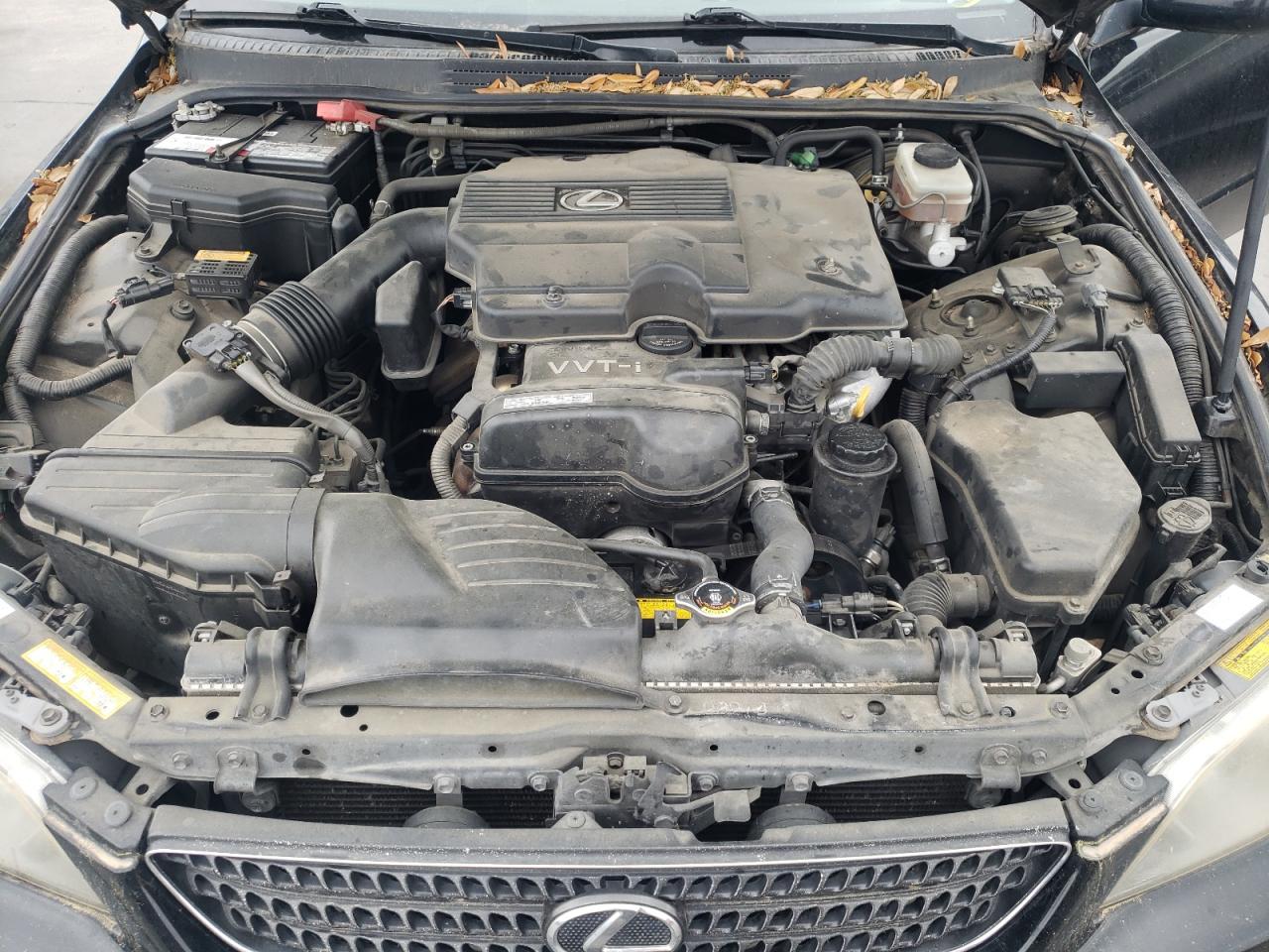 Photo 7 from auction – 2005 LEXUS IS 300 with VIN JTHBD192X50096376