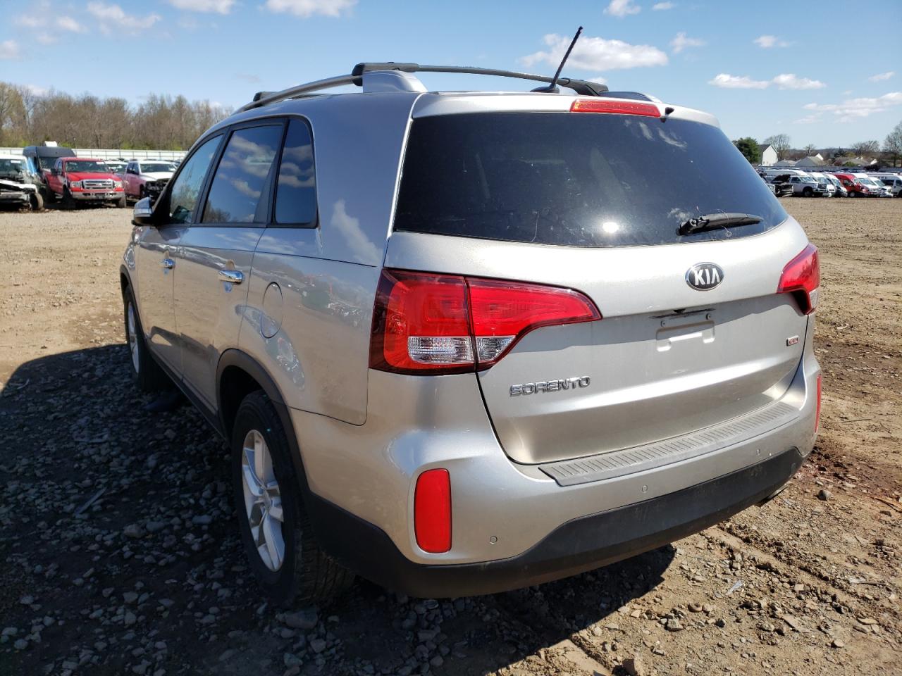 Photo 3 from auction – 2014 KIA SORENTO LX with VIN 5XYKTDA72EG462225