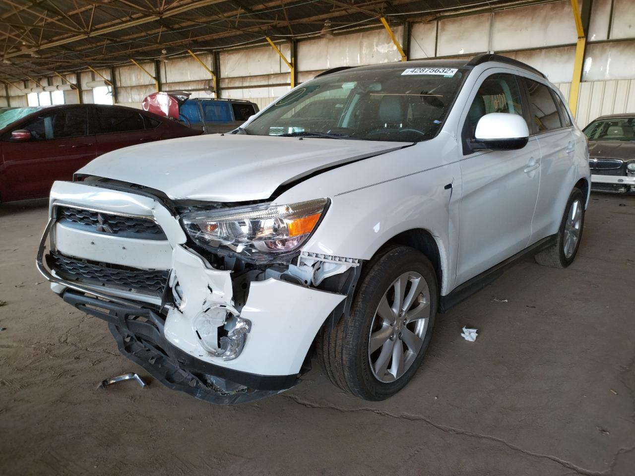 Photo 2 from auction – 2015 MITSUBISHI OUTLANDER with VIN 4A4AR4AU0FE003262