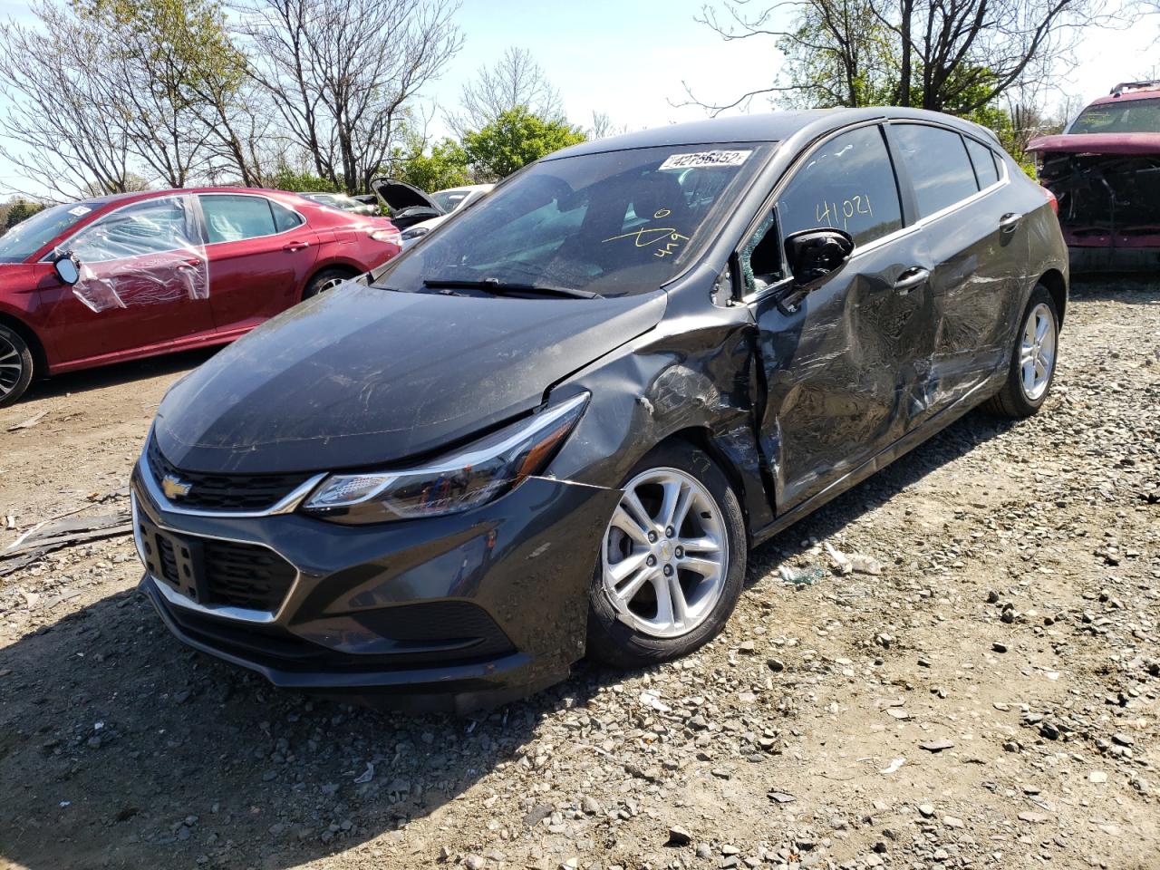 Photo 2 from auction – 2018 CHEVROLET CRUZE LT with VIN 3G1BE6SM4JS522940