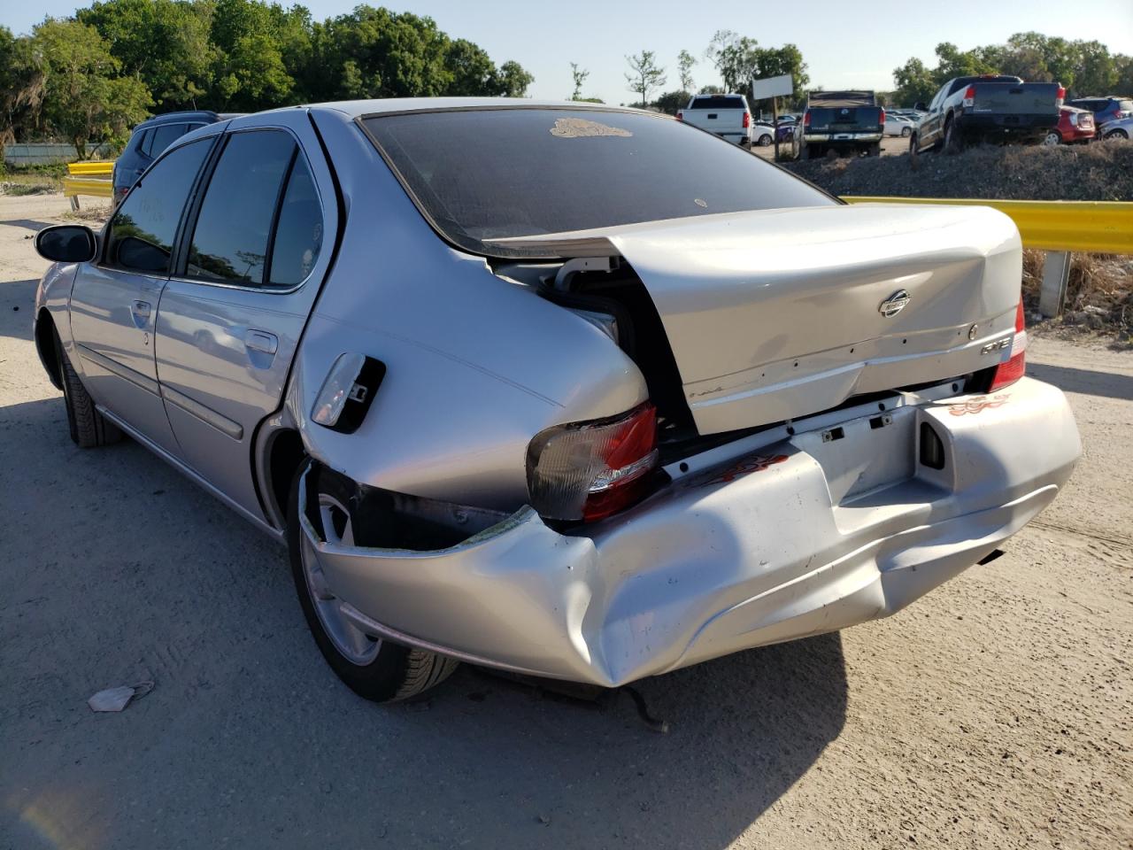 Photo 3 from auction – 2000 NISSAN ALTIMA XE with VIN 1N4DL01D6YC231365