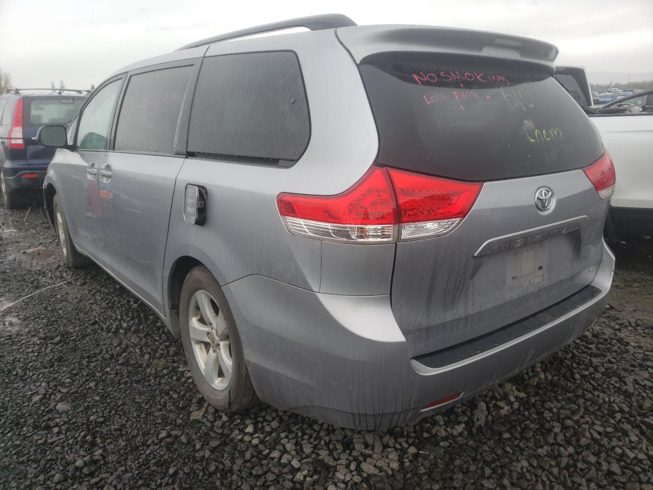 Photo 3 from auction – 2012 TOYOTA SIENNA LE with VIN 5TDKK3DC5CS231406