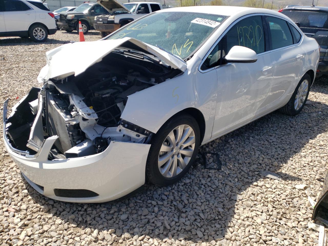 Photo 2 from auction – 2015 BUICK VERANO with VIN 1G4PP5SK8F4198359