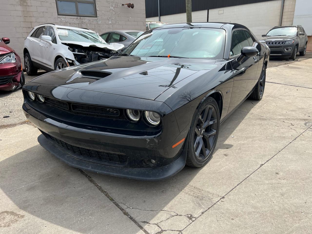 Photo 2 from auction – 2019 DODGE CHALLENGER with VIN 2C3CDZBT5KH549502