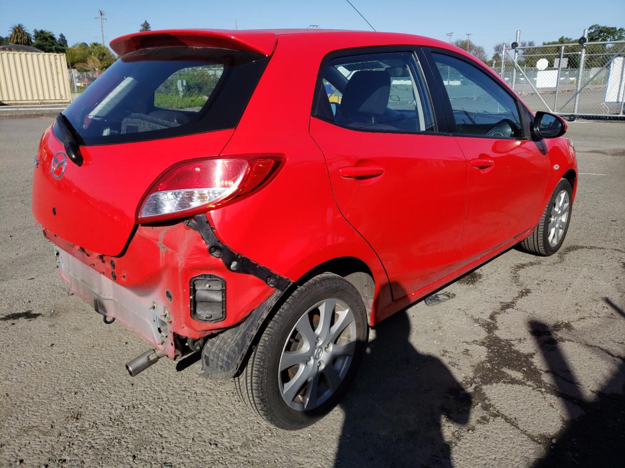 Photo 4 from auction – 2012 MAZDA MAZDA2 with VIN JM1DE1LY5C0141600