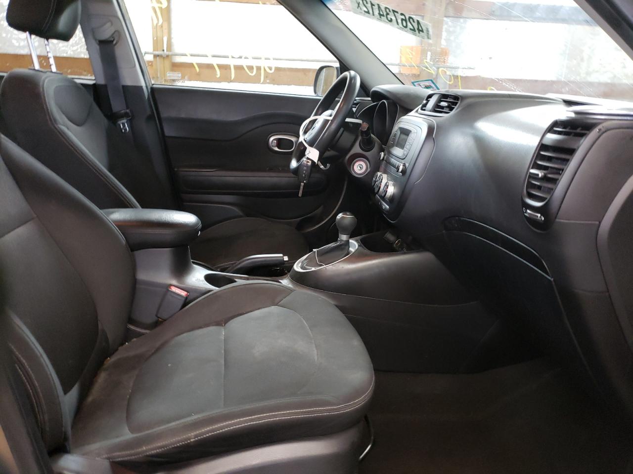 Photo 5 from auction – 2014 KIA SOUL with VIN KNDJN2A26E7102337