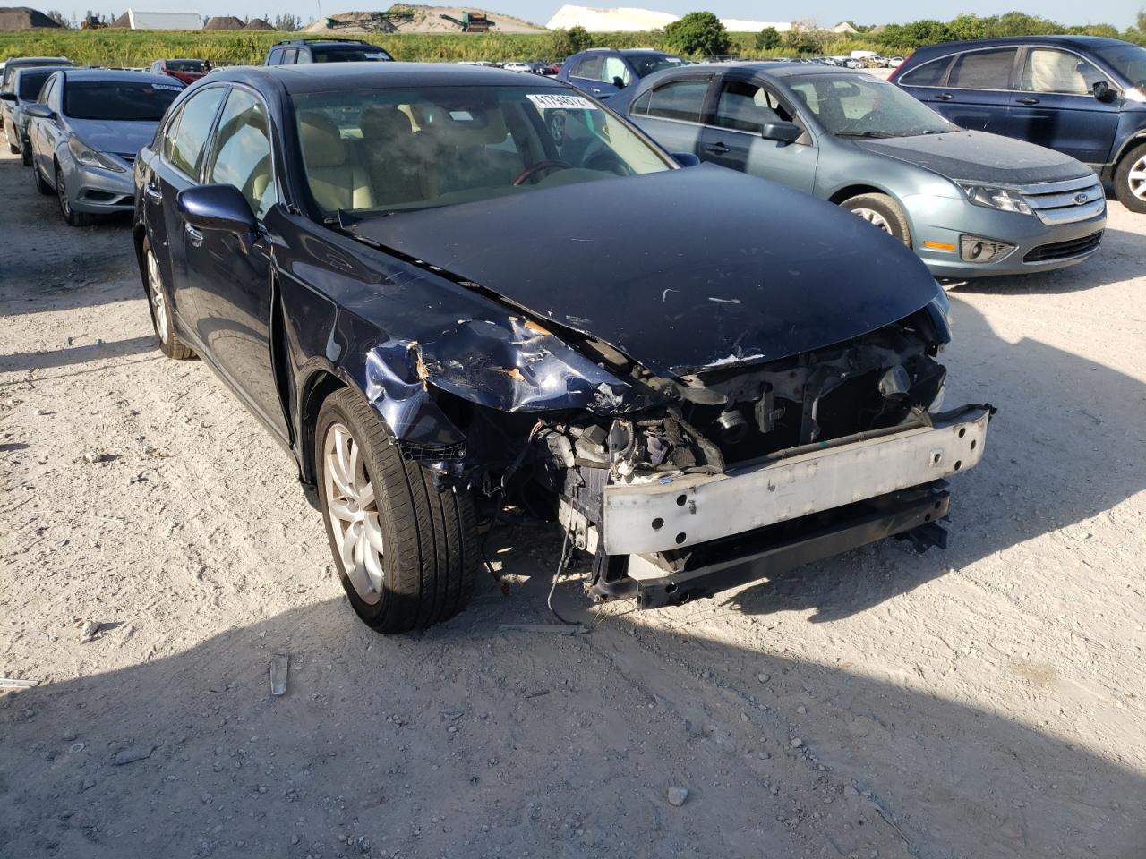 LEXUS LS 460 2007 with VIN JTHBL46F675000941 - Photo from auction
