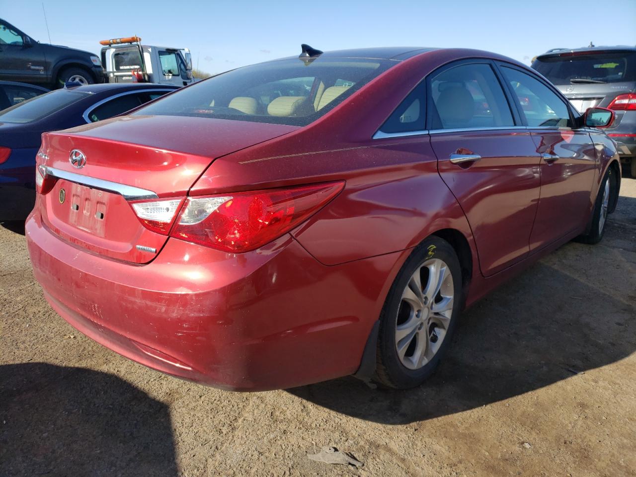 Photo 4 from auction – 2013 HYUNDAI SONATA SE with VIN 5NPEC4ACXDH611871
