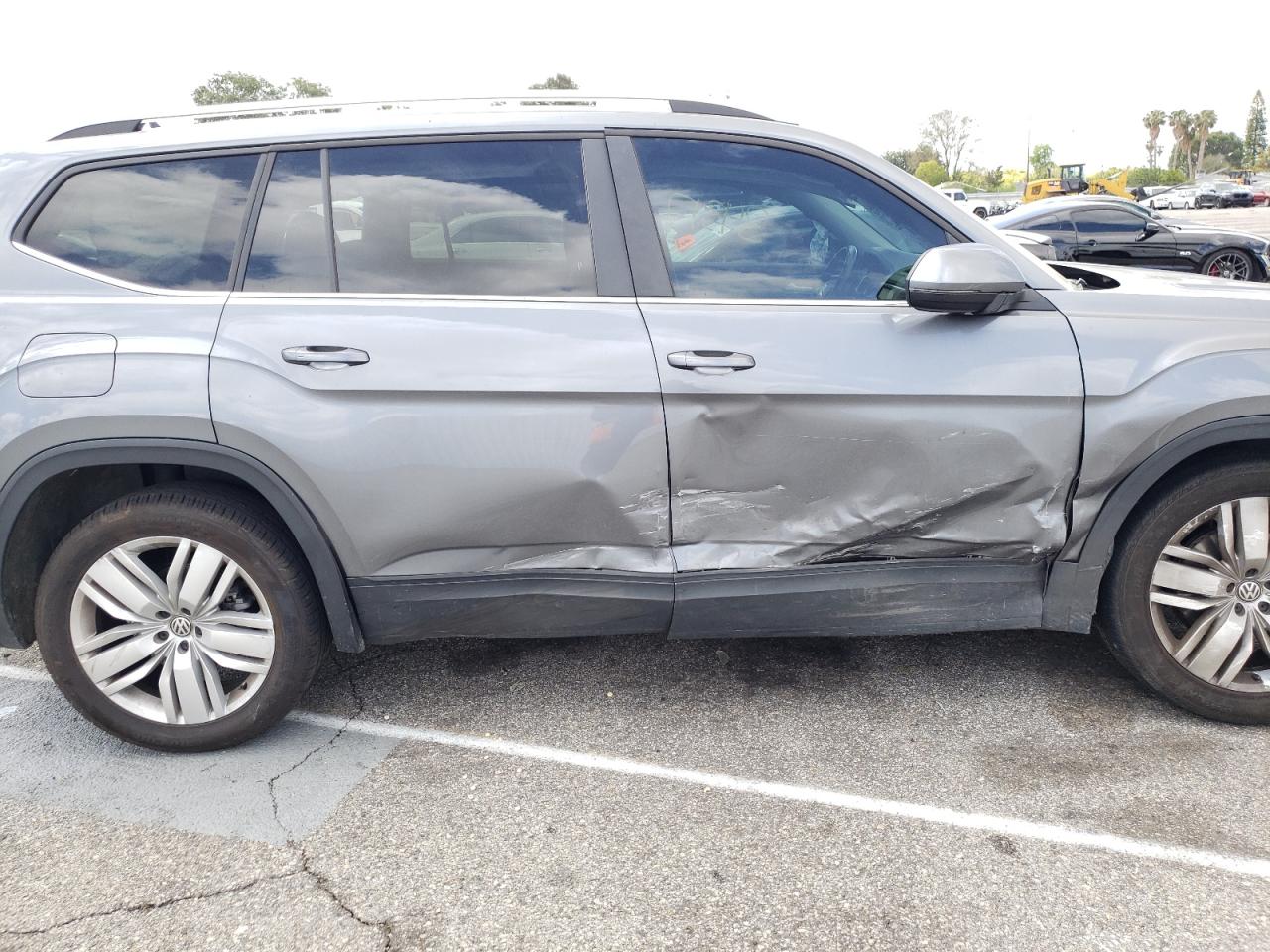 Photo 9 from auction – 2019 VOLKSWAGEN ATLAS SE with VIN 1V2UR2CA0KC508024