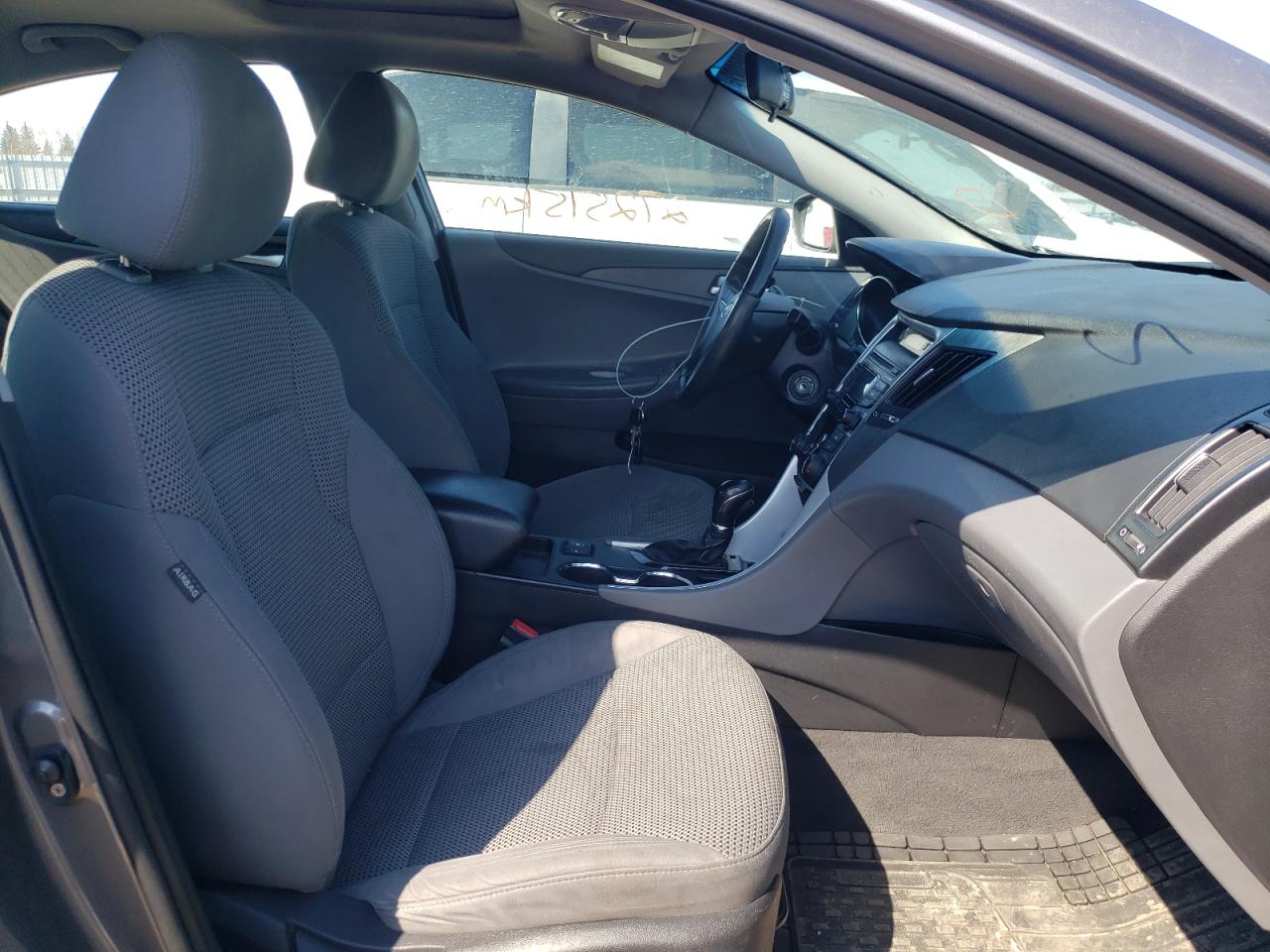 Photo 5 from auction – 2011 HYUNDAI SONATA GLS with VIN 5NPEB4AC2BH048900