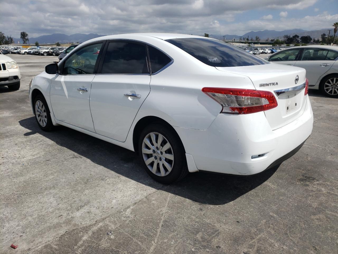 Photo 3 from auction – 2015 NISSAN SENTRA S with VIN 3N1AB7AP1FY366148