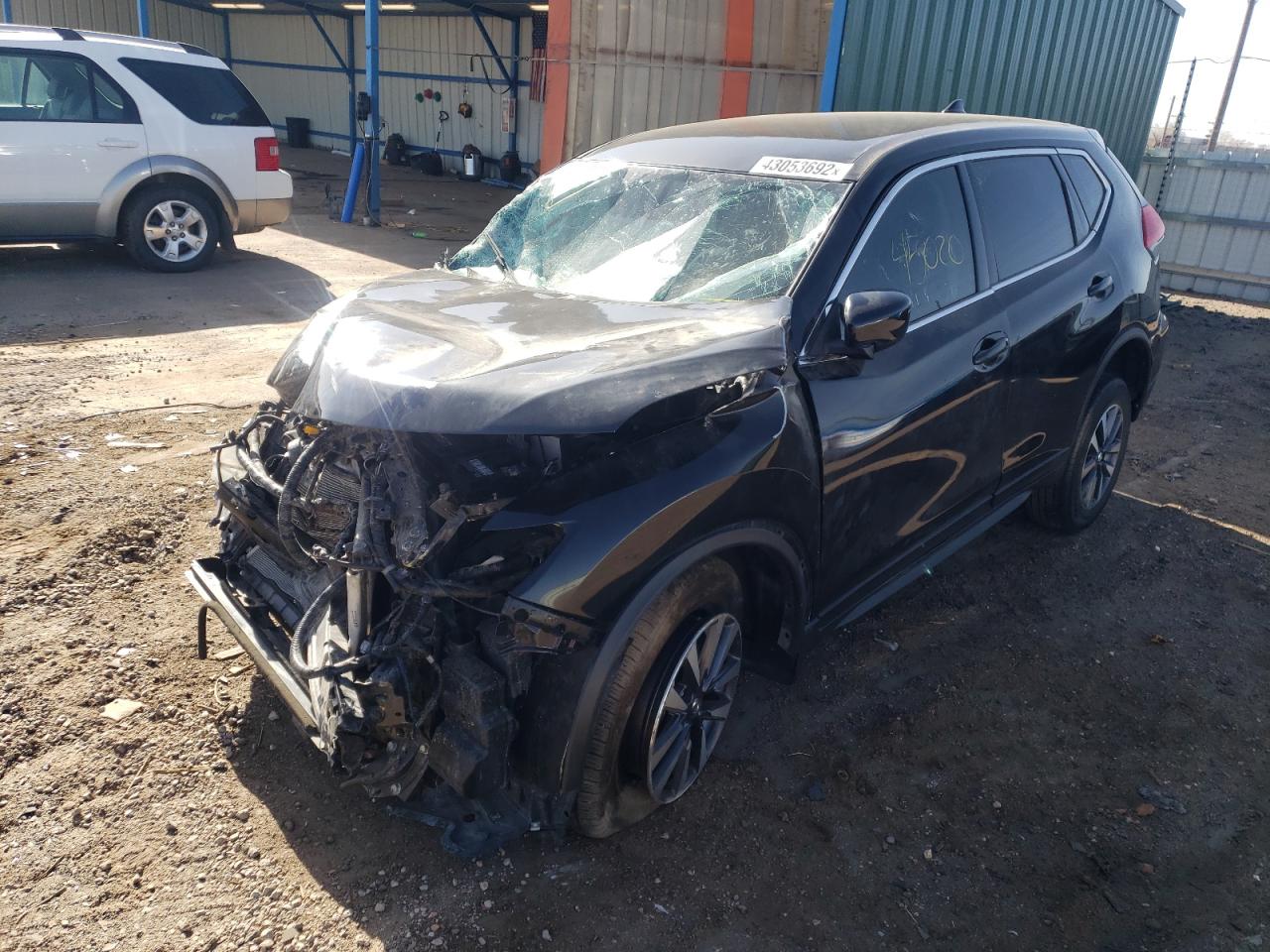 Photo 2 from auction – 2017 NISSAN ROGUE S with VIN JN8AT2MV8HW020040