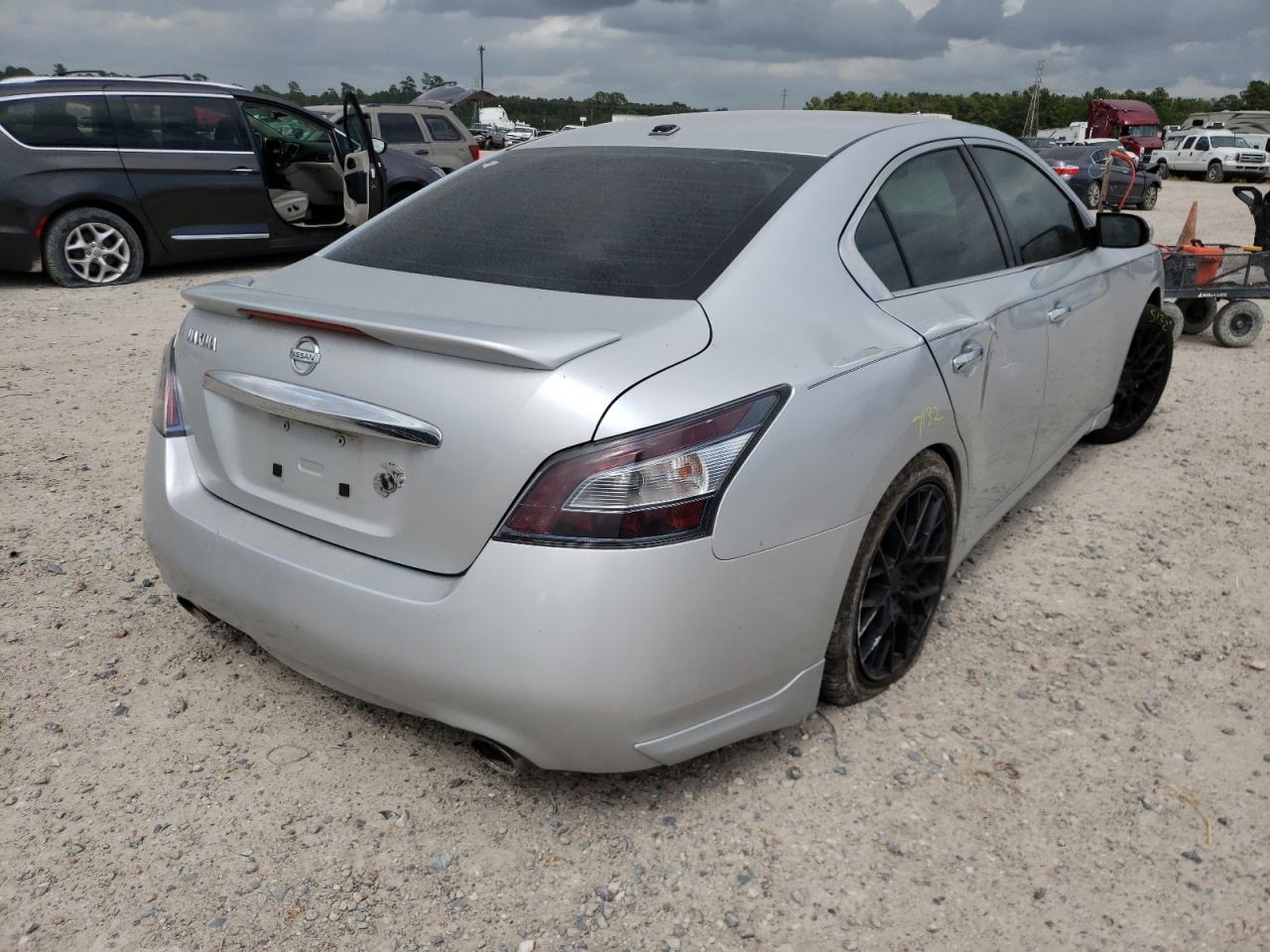 Photo 4 from auction – 2012 NISSAN MAXIMA S with VIN 1N4AA5AP1CC851260