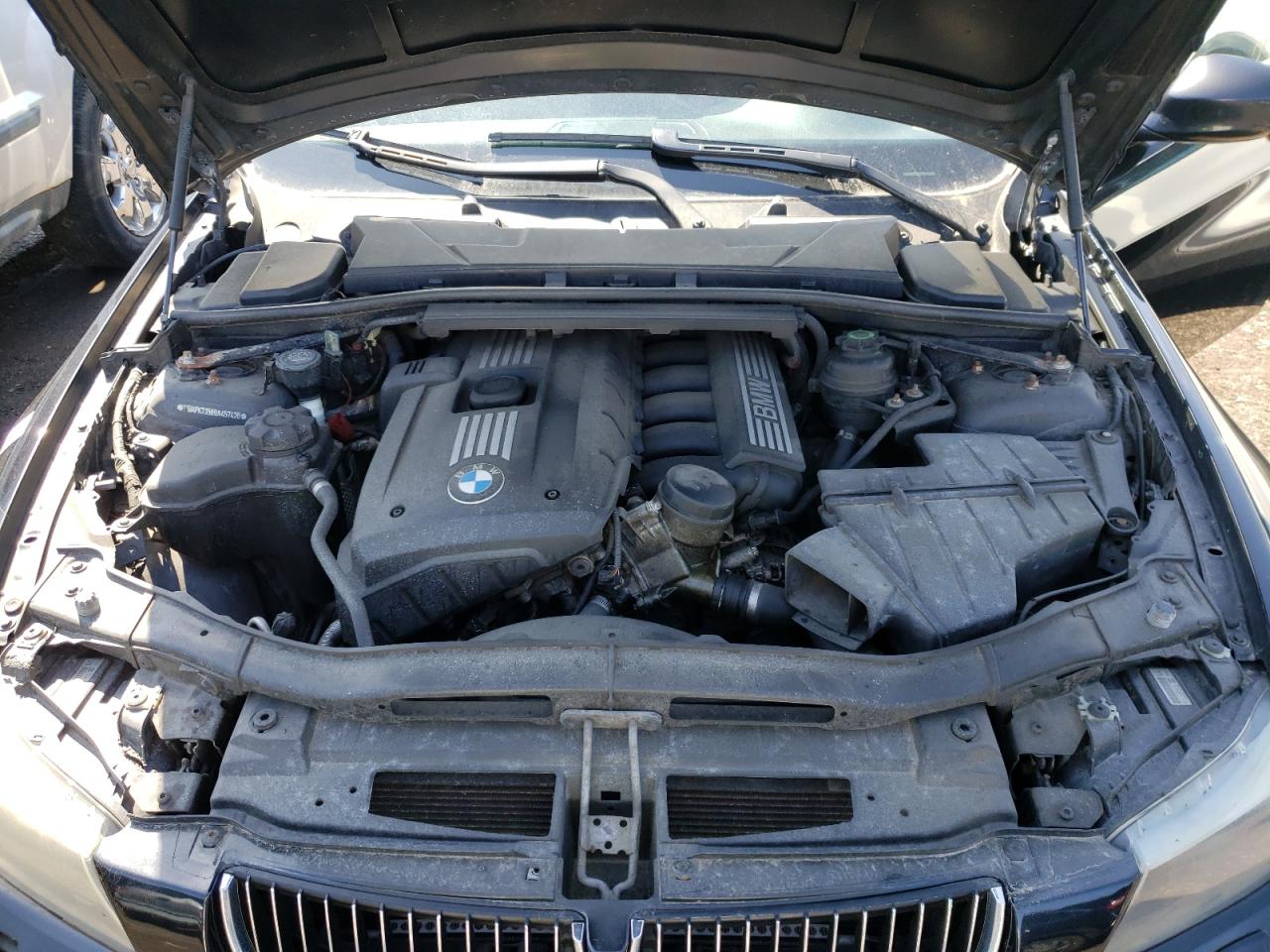 Photo 7 from auction – 2009 BMW 328 XI with VIN WBAPK73589A457426