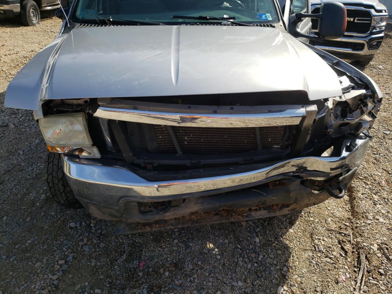 Photo 17 from auction – 2004 FORD EXCURSION with VIN 1FMNU41S84EA37562