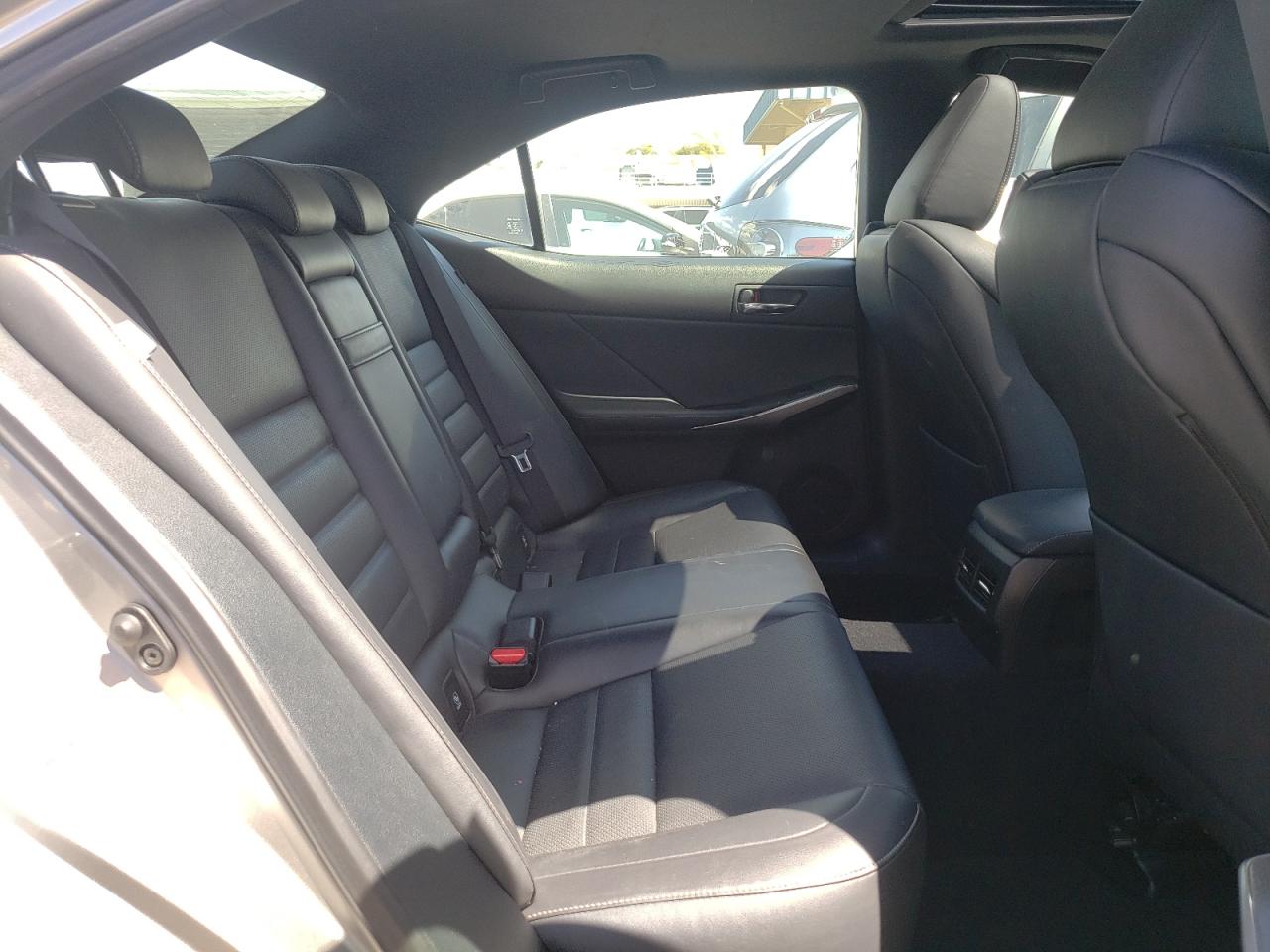 Photo 6 from auction – 2016 LEXUS IS 200T with VIN JTHBA1D23G5013327