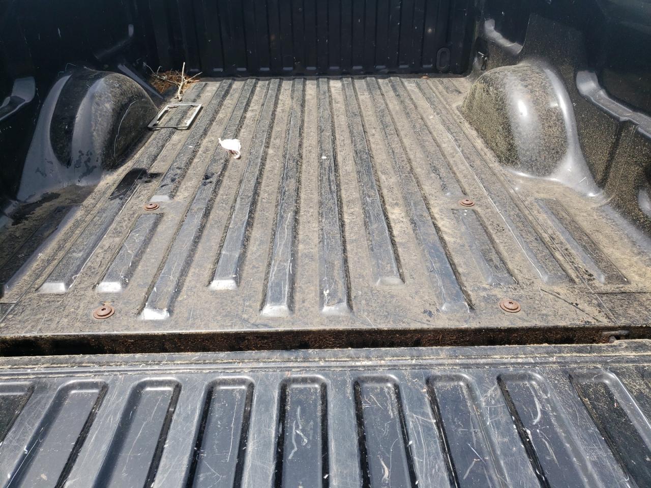 Zdjęcie 6 z aukcji – 2004 FORD F150 z VIN 1FTRF12W84NA86793