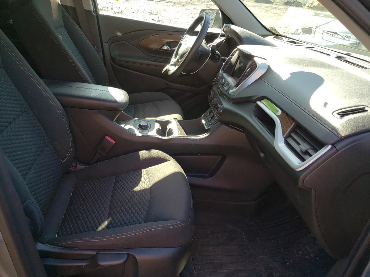 Photo 5 from auction – 2020 GMC TERRAIN SL with VIN 3GKALTEV4LL345285