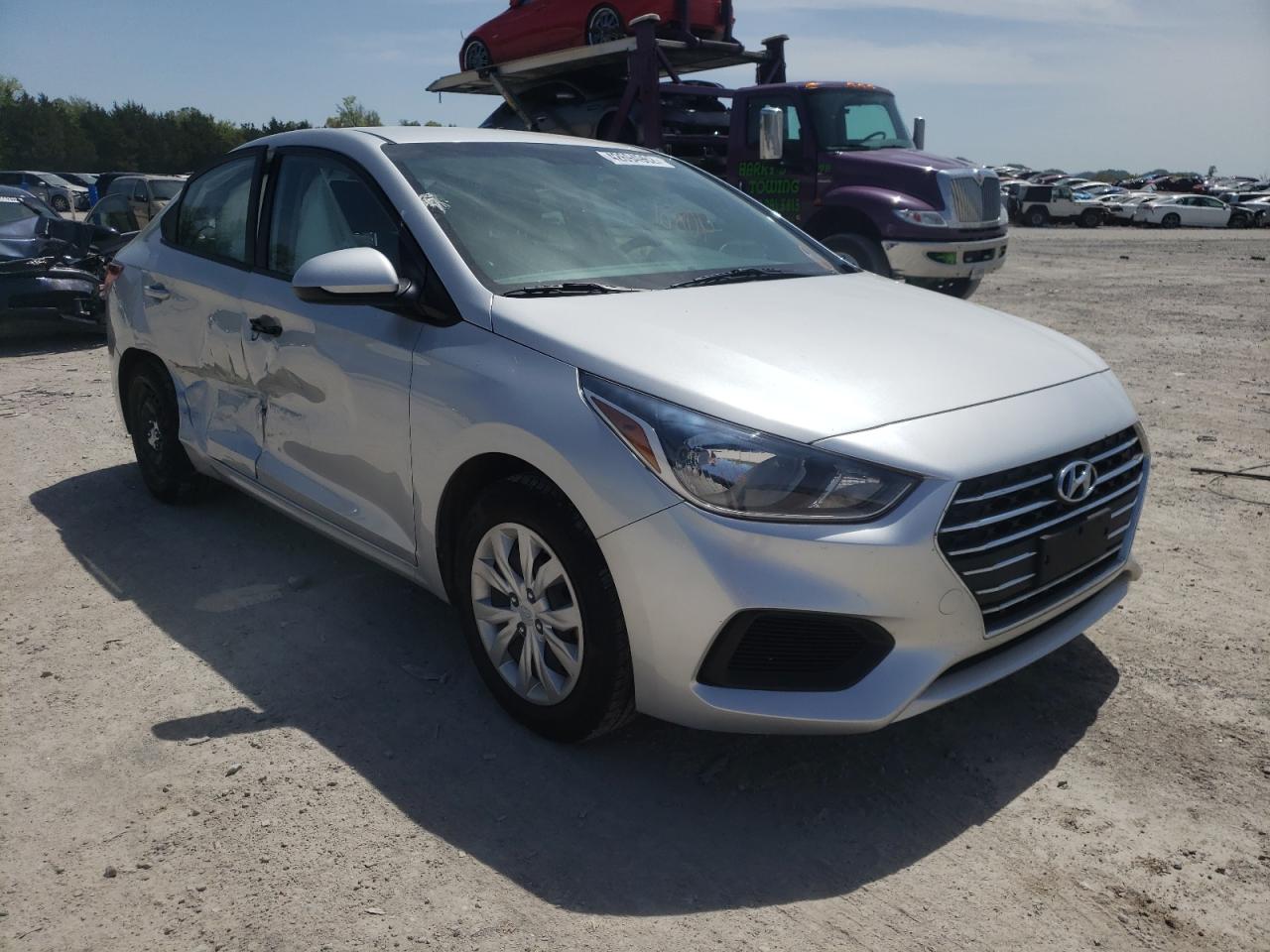 HYUNDAI ACCENT SE 2019 with VIN 3KPC24A39KE079895 - Photo from auction